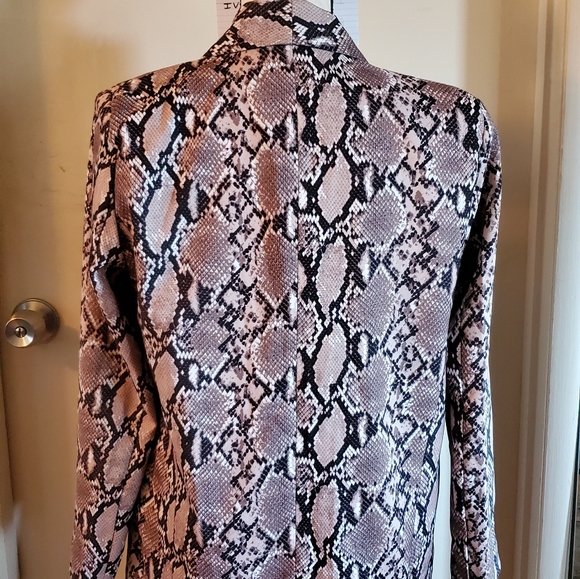 Jacket - Picture 2 of 2